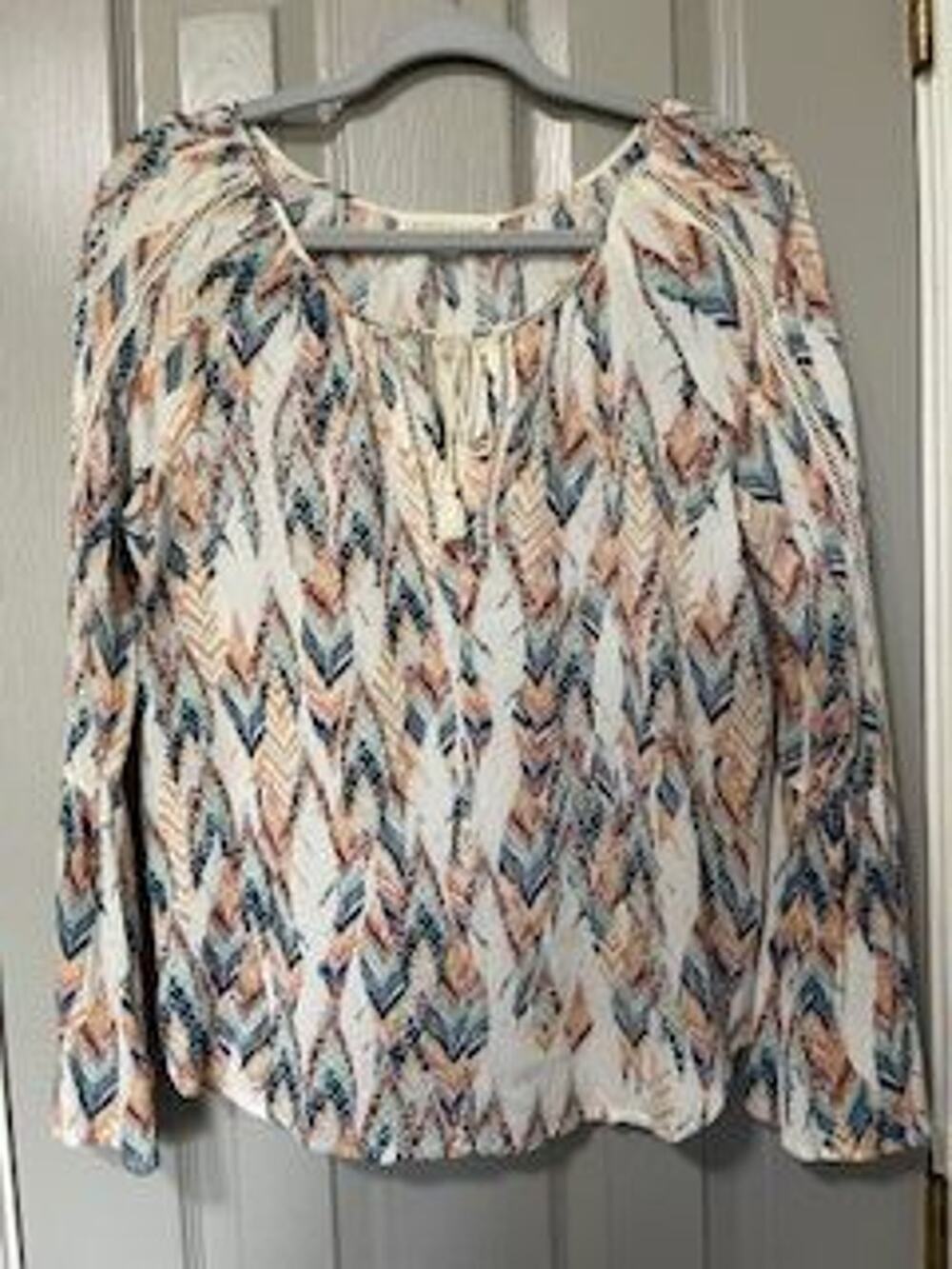 #T275 PRE-LOVED Lovestitch blouse in tribal Aztec print size medium